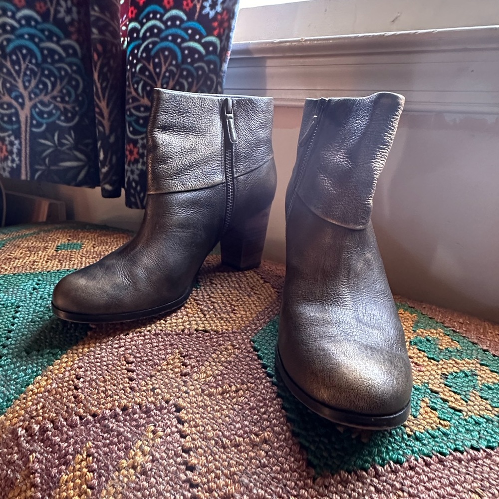 Cole Hann Cassidy stacked heel booties. Size 7.5